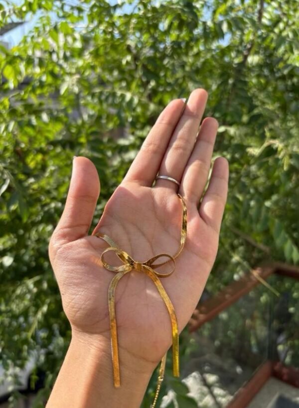 Bow Neck chain