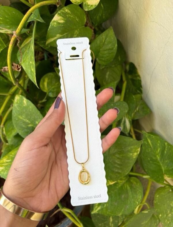 Neck piece